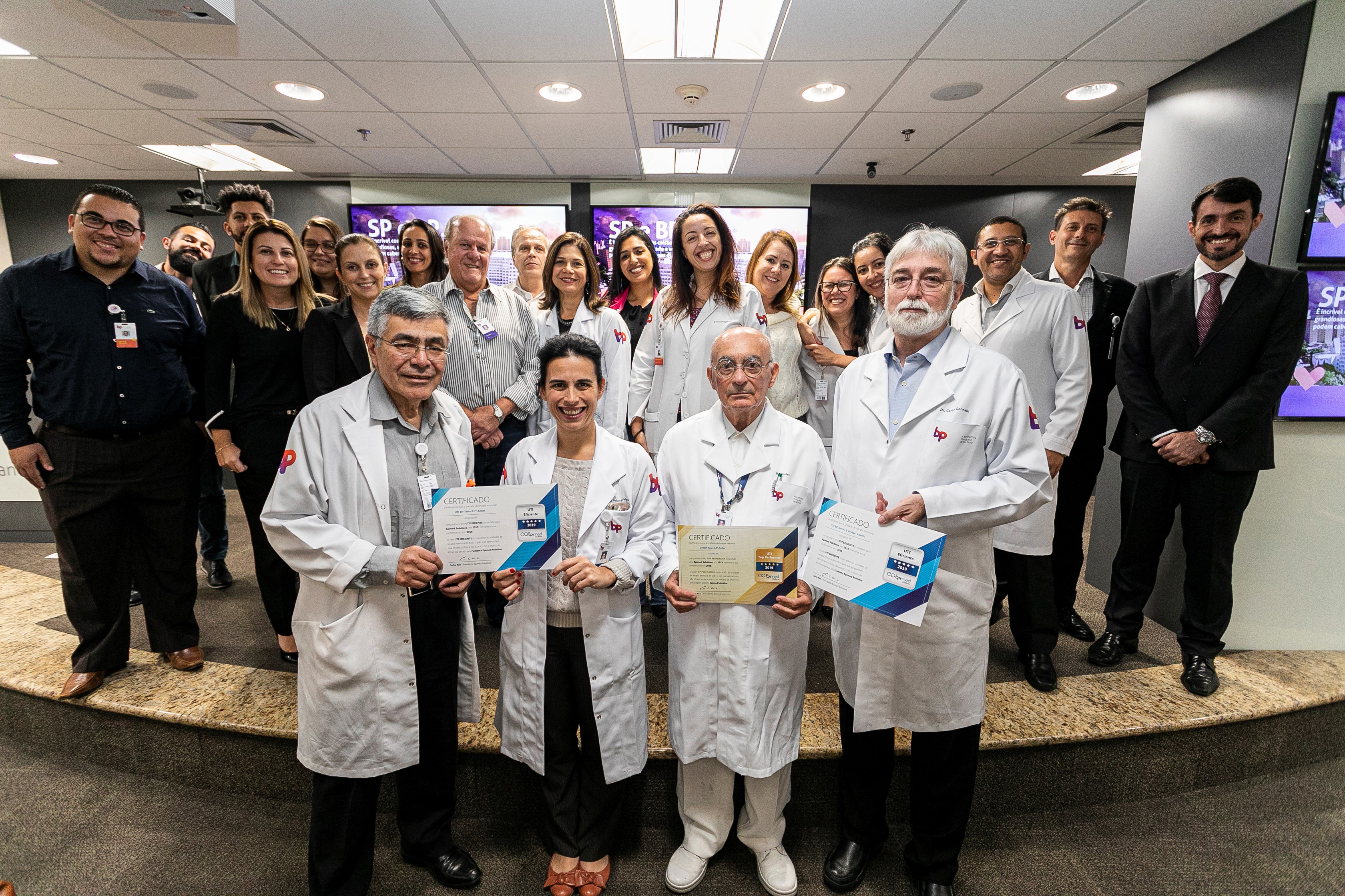 O evento de entrega dos selos contou com a presença de executivos, médicos e colaboradores das unidades de terapia intensiva do Hospital BP. 